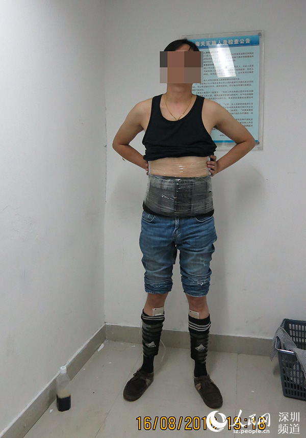 香港男子绑藏42部iPhone手机被罗湖海关查处