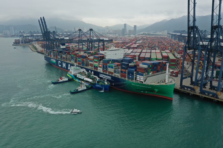 华南片区首单国际航行船舶LNG加注业务在深圳盐田港完成