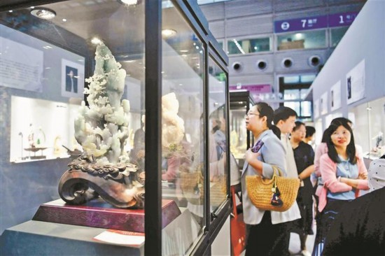 深圳：城市藝術魅力引來人氣爆棚