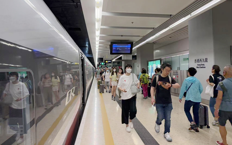 廣深港跨境客流上半年突破1500萬人次