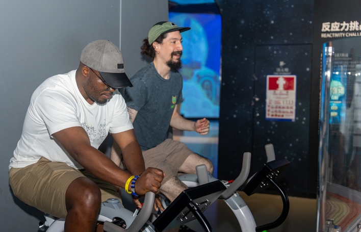 “大飛船” 裡感受數字文明魅力