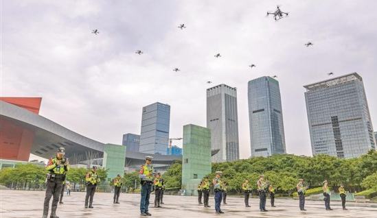 深圳交警啟用無人機抓拍違停