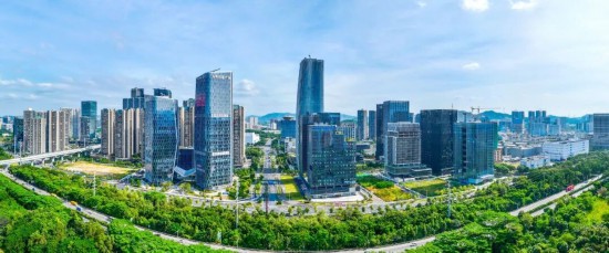 深圳光明企業“馬”力全開 跑出加速度